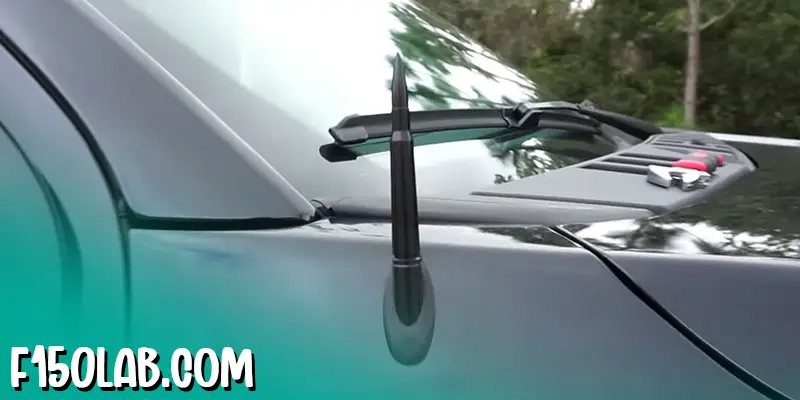 TruckNets short antenna for Ford F150